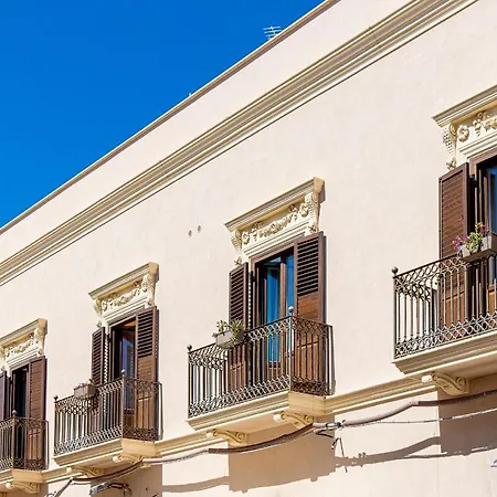 Guest house Dimora La Torre 3*