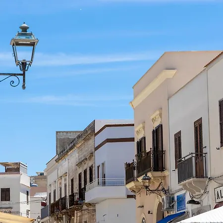 Dimora La Torre Pensión